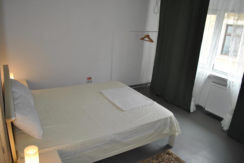 Vogue Hostel Букурещ Екстериор снимка
