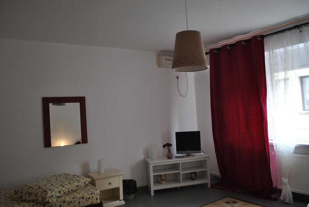 Vogue Hostel Букурещ Екстериор снимка