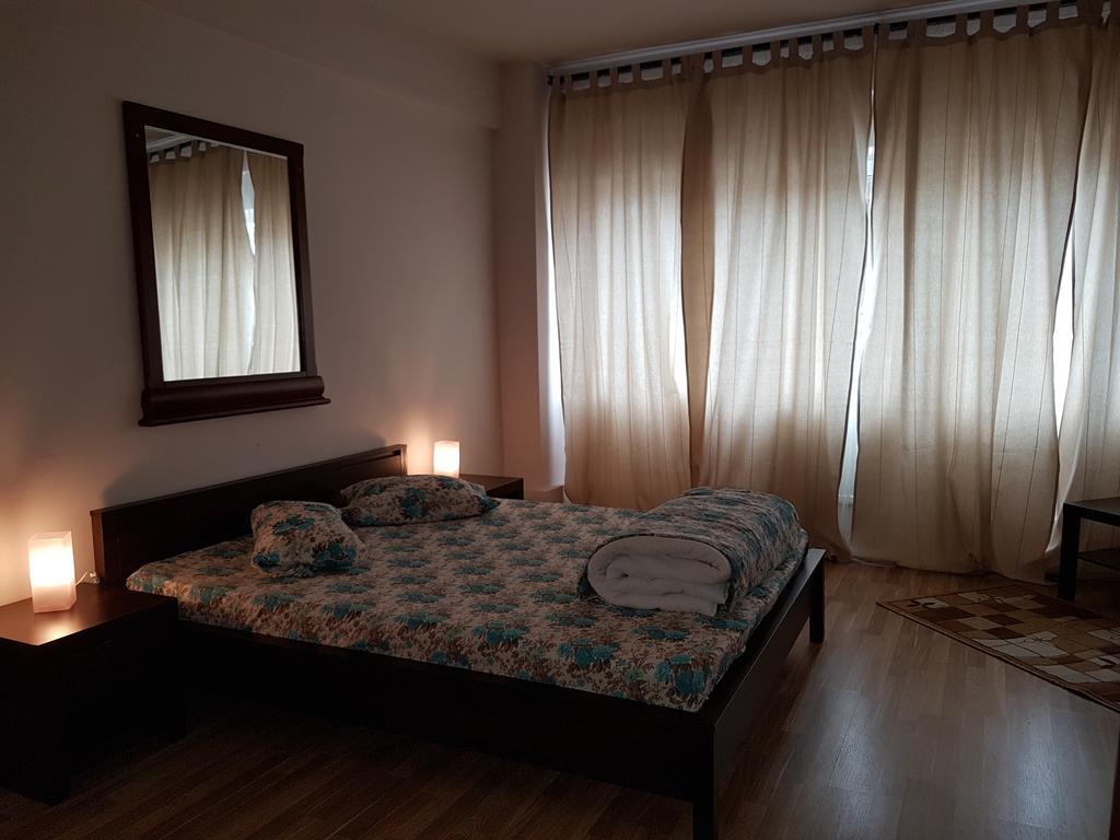 Vogue Hostel Букурещ Екстериор снимка